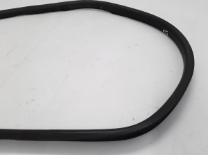  Rear side door sealing rubber 