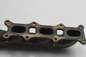  Exhaust manifold 