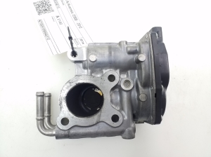  EGR valve 