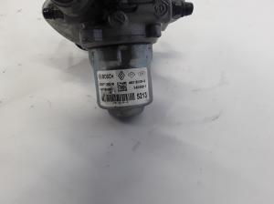  Master cylinder 