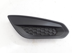  Front bumper lower grille 