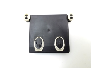  Rear side door control unit 