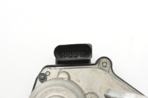  EGR valve 