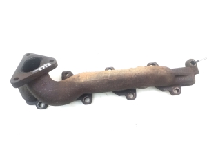  Exhaust manifold 