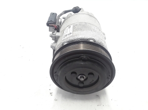  Air conditioner compressor 