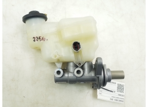  Master cylinder 