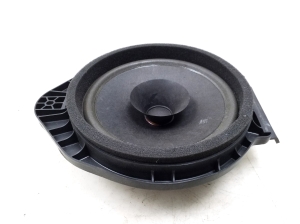  Rear side door speaker 