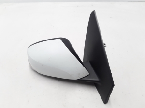  Side mirror and its details 