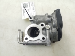  EGR valve 