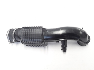  Air intake hose 