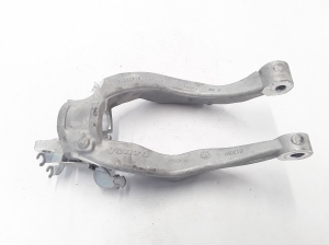  Bracket for front shock absorber 