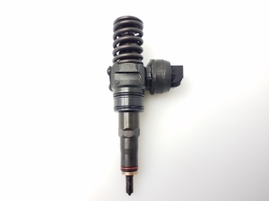  Fuel injector 