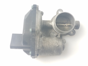  EGR valve 