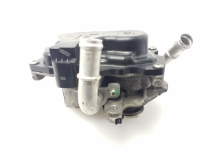  EGR valve 