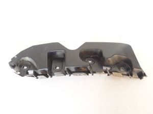  Front bumper bracket 