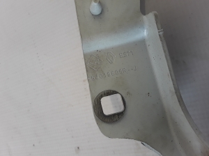  Engine cover hinge 