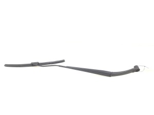  Windshield wiper blade 