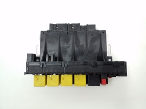  Fuse block holder under the hood 