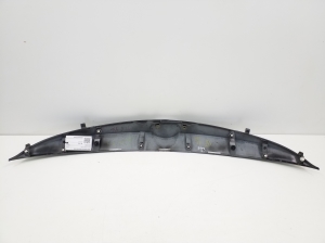  Trunk lid strap 