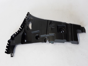  Rear bumper bracket 