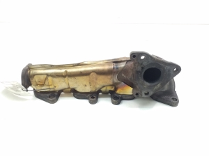  Exhaust manifold 