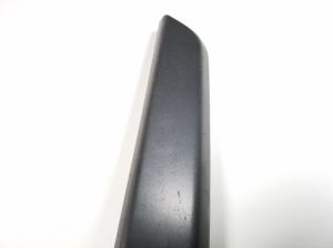  Front bumper trim strip 