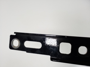  Engine cover hinge 