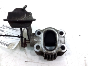  EGR valve 