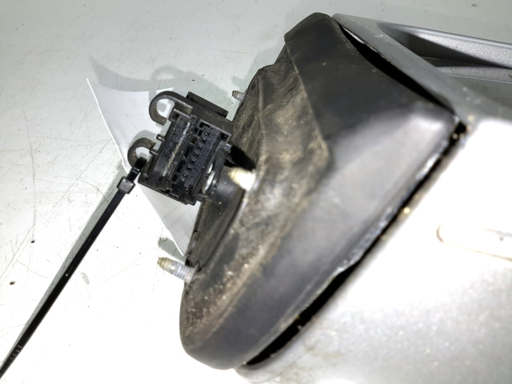 Used Mercedes Benz EClass Side mirror and its details