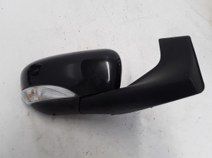  Side mirror and its details 