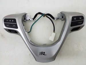  Steering wheel switch 