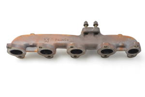  Exhaust manifold 