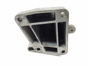  Engine holder 