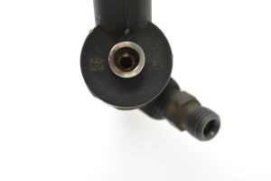  Fuel injector 