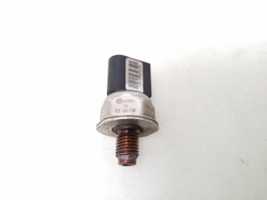  High pressure fuel line sensor 