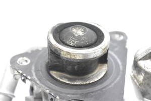  EGR valve 