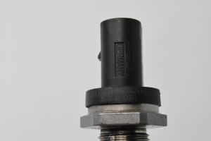  High pressure fuel line sensor 