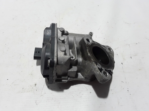  EGR valve 