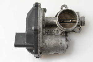  EGR valve 