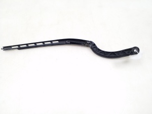  Windshield wiper blade 