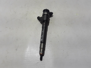  Fuel injector 