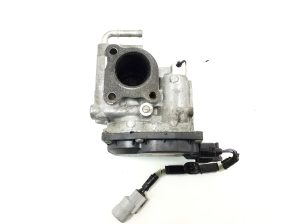  EGR valve 