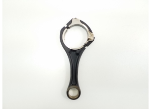  Connecting rod 