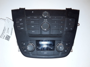  Interior shoulder control panel 