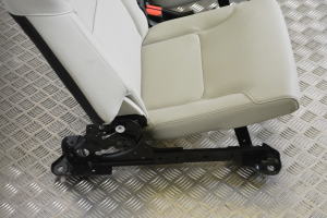  Rear seat and its components 