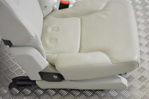  Rear seat and its components 