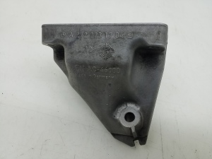  Engine holder 