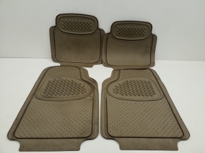  Interior mats 