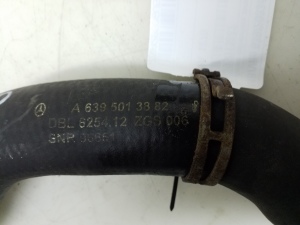  Cooling radiator hose 