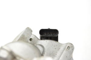  EGR valve 